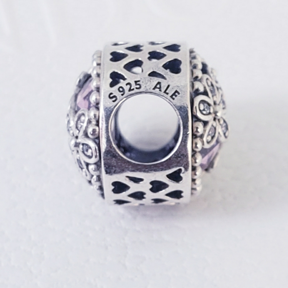 🌼Authentic Pandora ⭐️RETIRED⭐️DAISY MEADOW CHARM - Picture 3 of 5